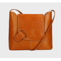 Menší stylová hnědá camel kožená crossbody kabelka Gizel